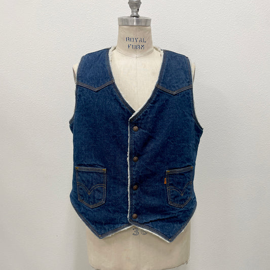 Vintage Levi's Sherpa lined vest