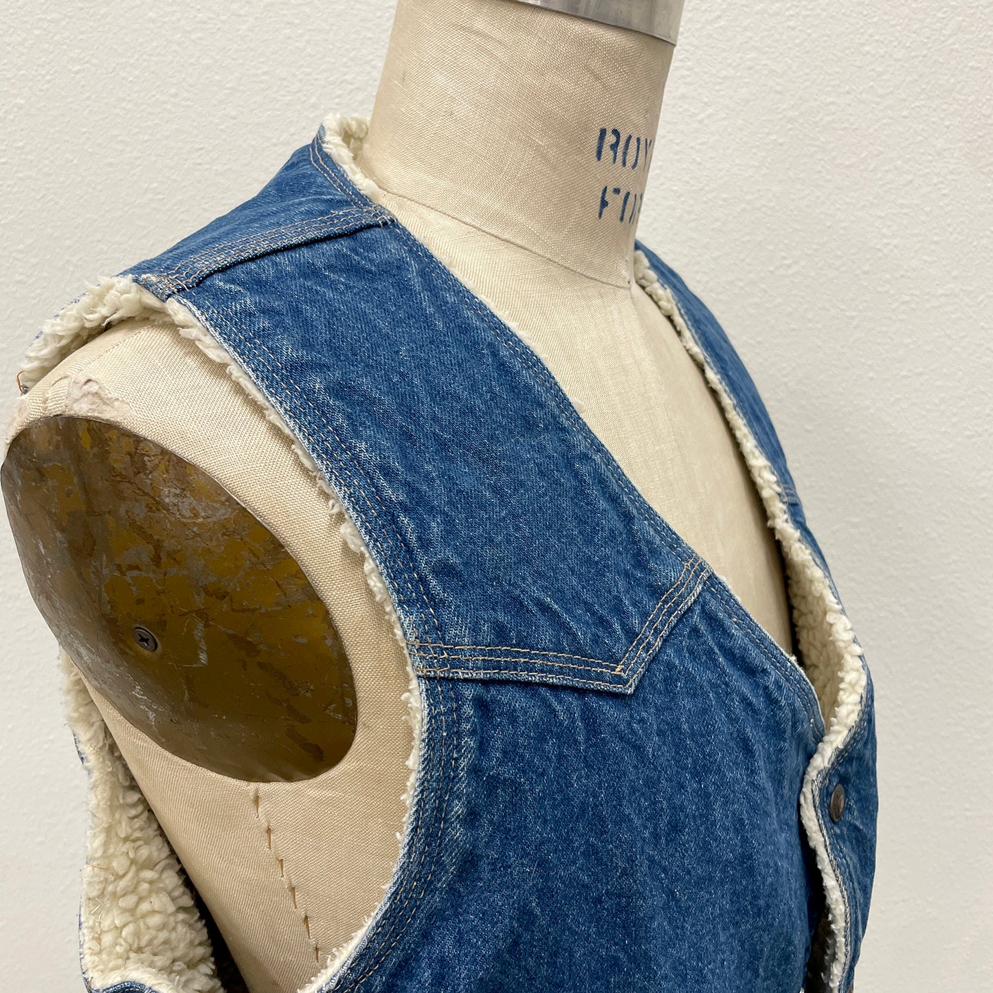 Vintage Levi's Sherpa lined Denim vest